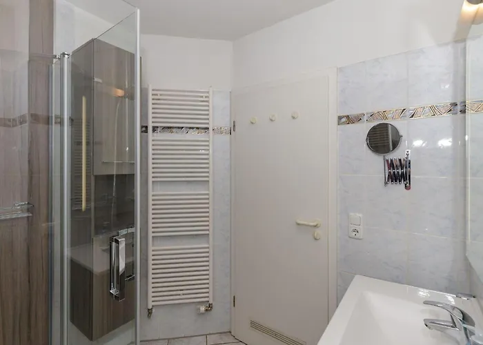 Appartement Am-stadtwald-wohnung-2-642